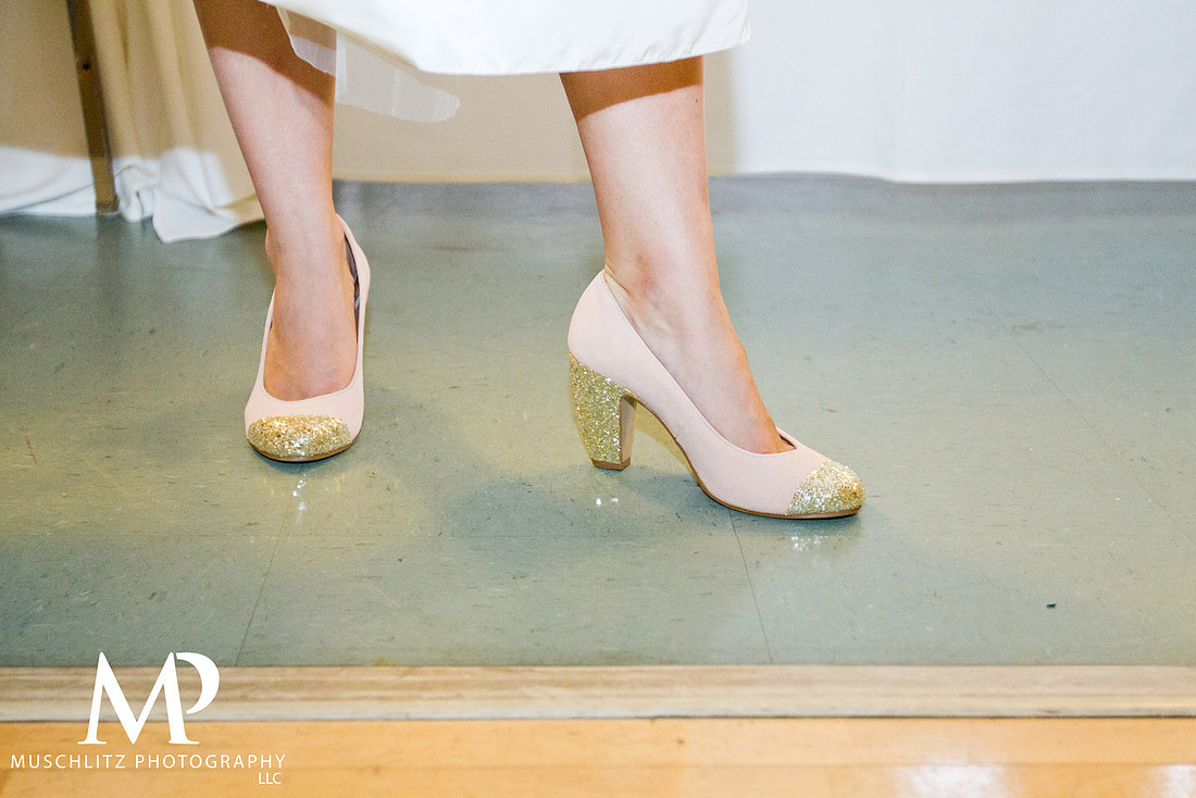 October Wedding First Unitarian Universalist Church Columbus, Ohio