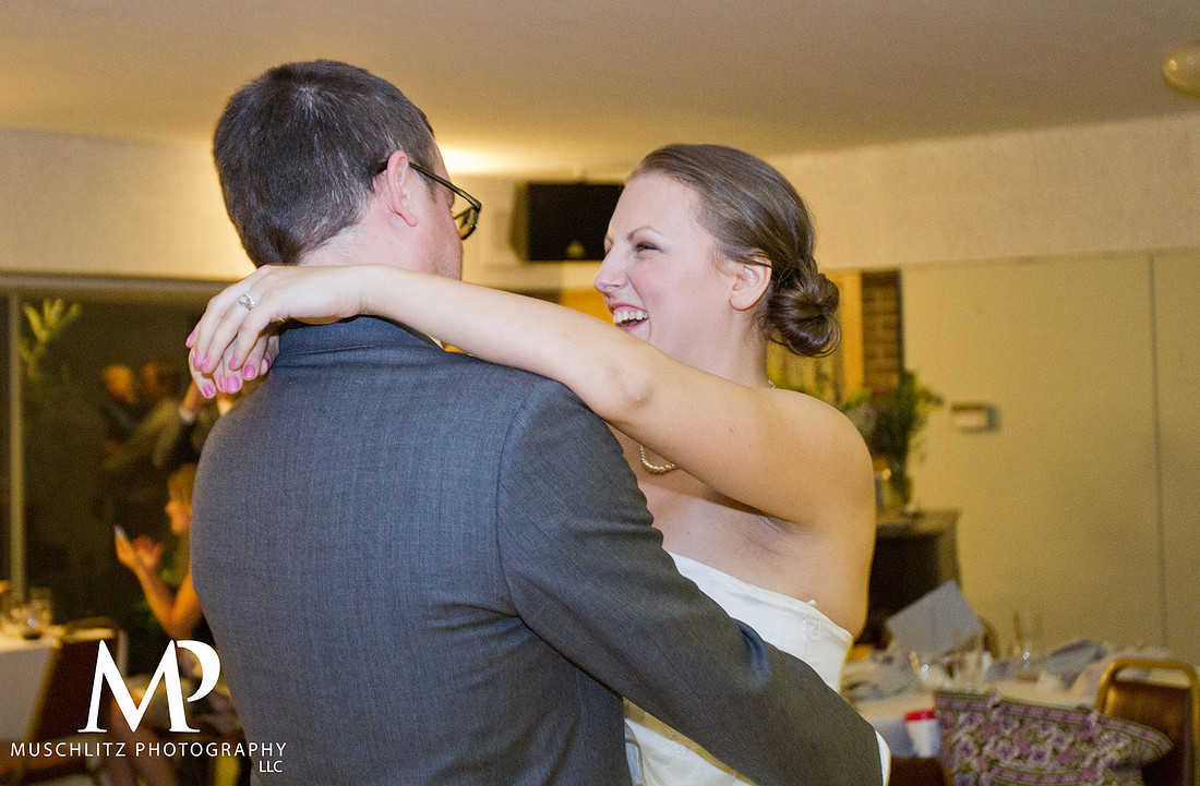 October Wedding First Unitarian Universalist Church Columbus, Ohio