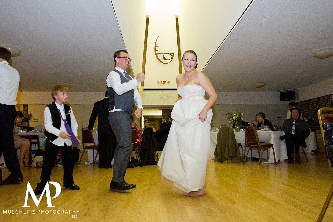 October Wedding First Unitarian Universalist Church Columbus, Ohio