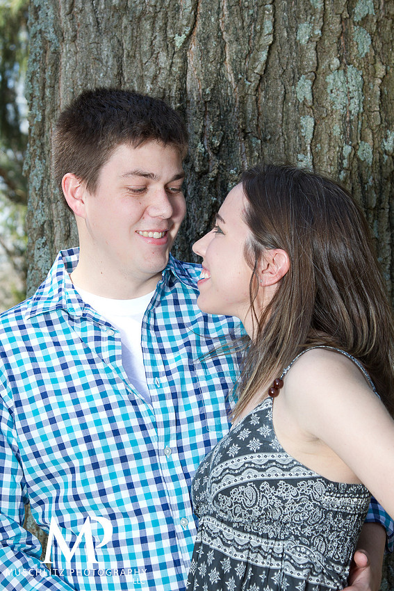 Inniswood Metro Gardens &amp; Hoover Reservoir Engagement Portraits, Westerville, Ohio
