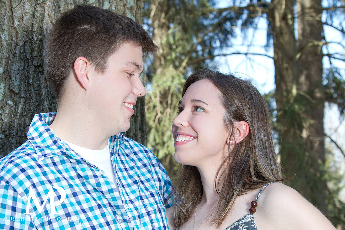 Inniswood Metro Gardens &amp; Hoover Reservoir Engagement Portraits, Westerville, Ohio