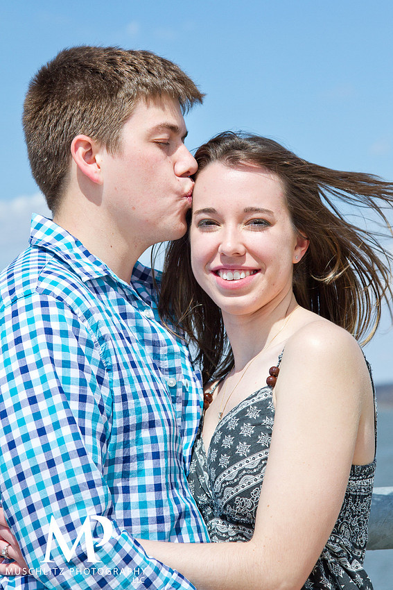 Inniswood Metro Gardens &amp; Hoover Reservoir Engagement Portraits, Westerville, Ohio