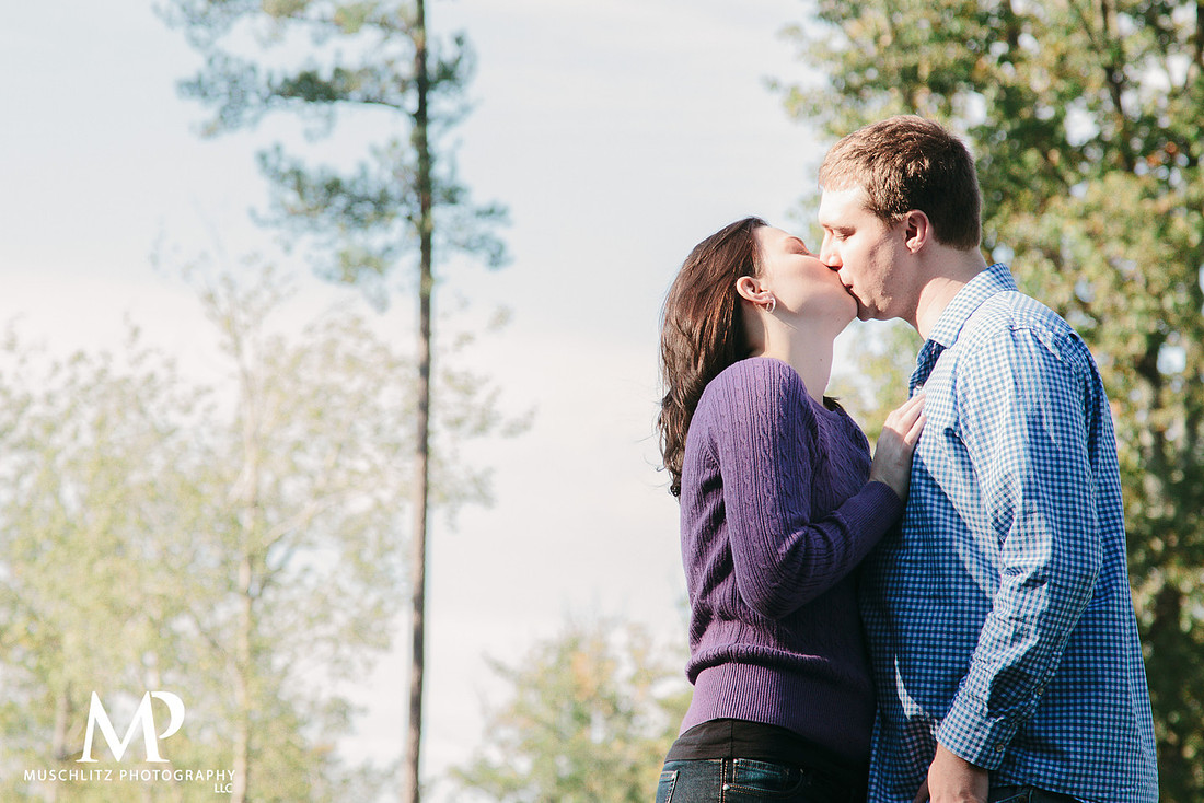 fall-outdoor-engagement-session-dawes-arboretum-newark-ohio