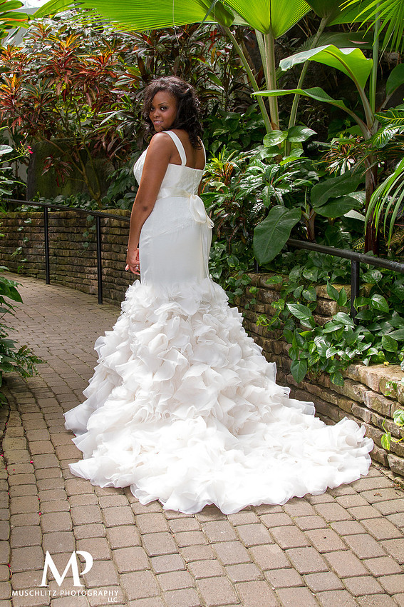 Best-of-2013-weddings-columbus-ohio-the-franklin-park-conservatory-ross-family-life-center-