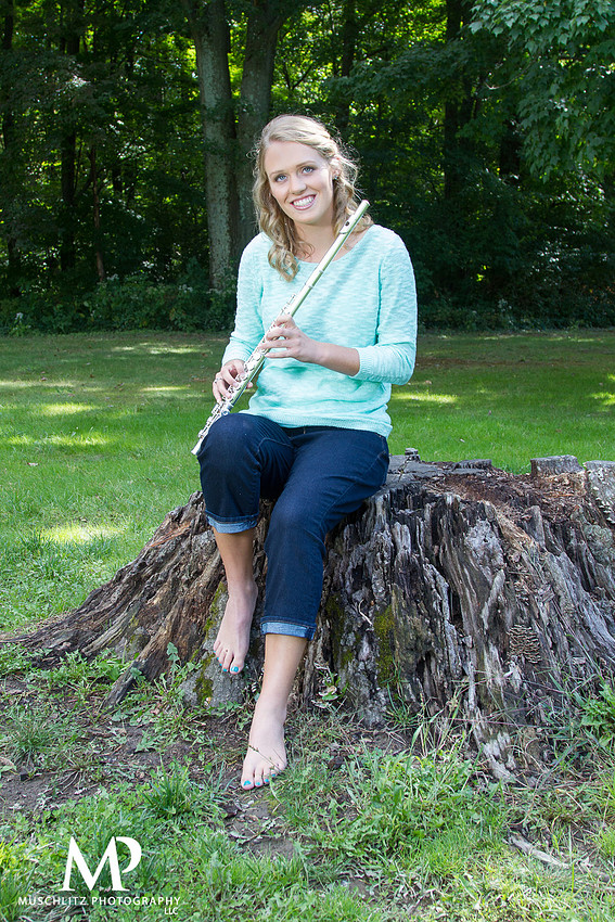 Band senior portraits with flute at Inniswood Metro Gardens Park