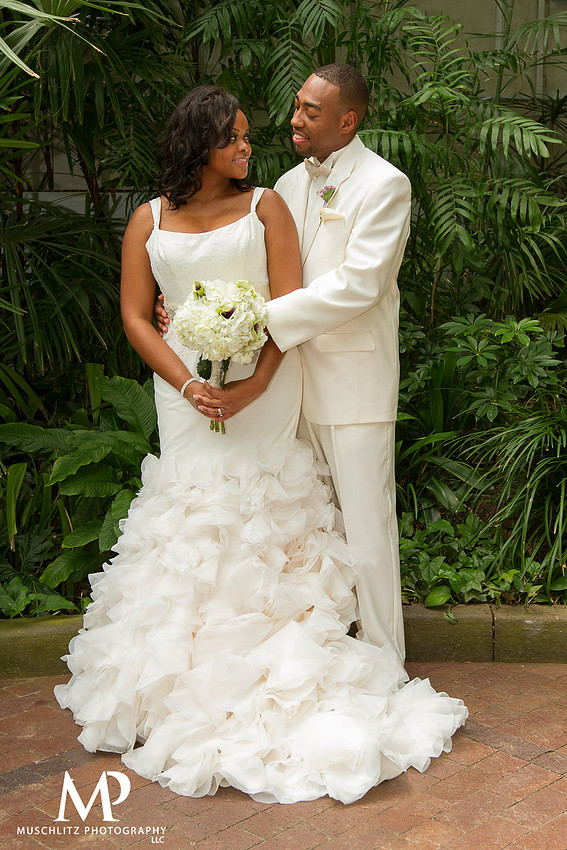 Best-of-2013-weddings-columbus-ohio-the-franklin-park-conservatory-ross-family-life-center-