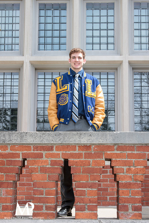 gahanna-ohio-lincoln-hs-senior-portrait-session-jeffrey-mansion-bexley-ohio