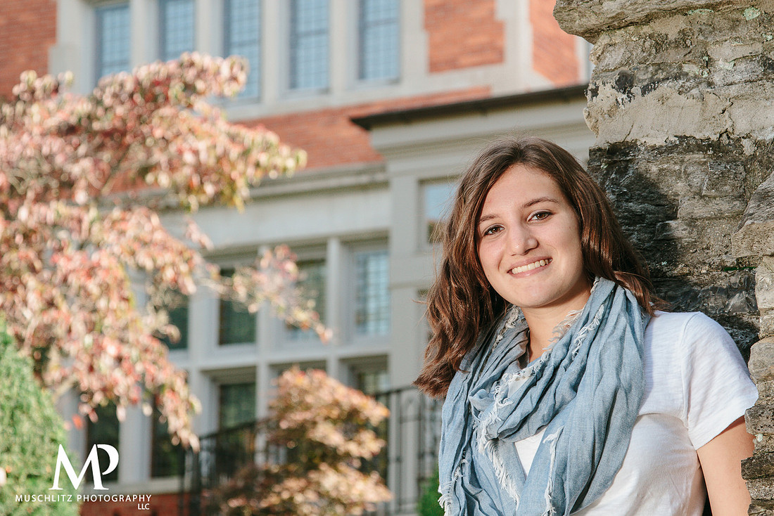female-fall-outdoor-senior-portraits-jeffrey-mansion-bexley-ohio