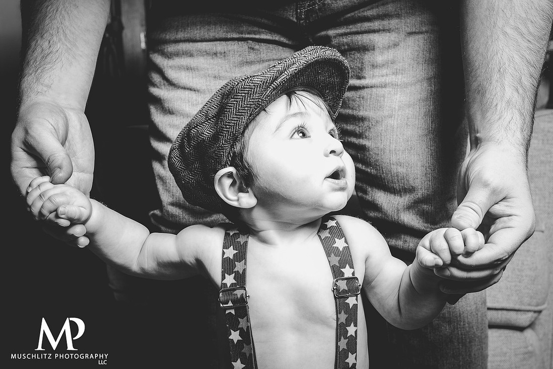 6-month-old-portraits-cute-baby-boy-copumbus-ohio-home-portrait-session