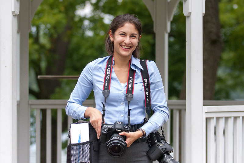 amanda-muschlitz-working-photo-in-the-field-muschlitz-wedding-photography-columbus